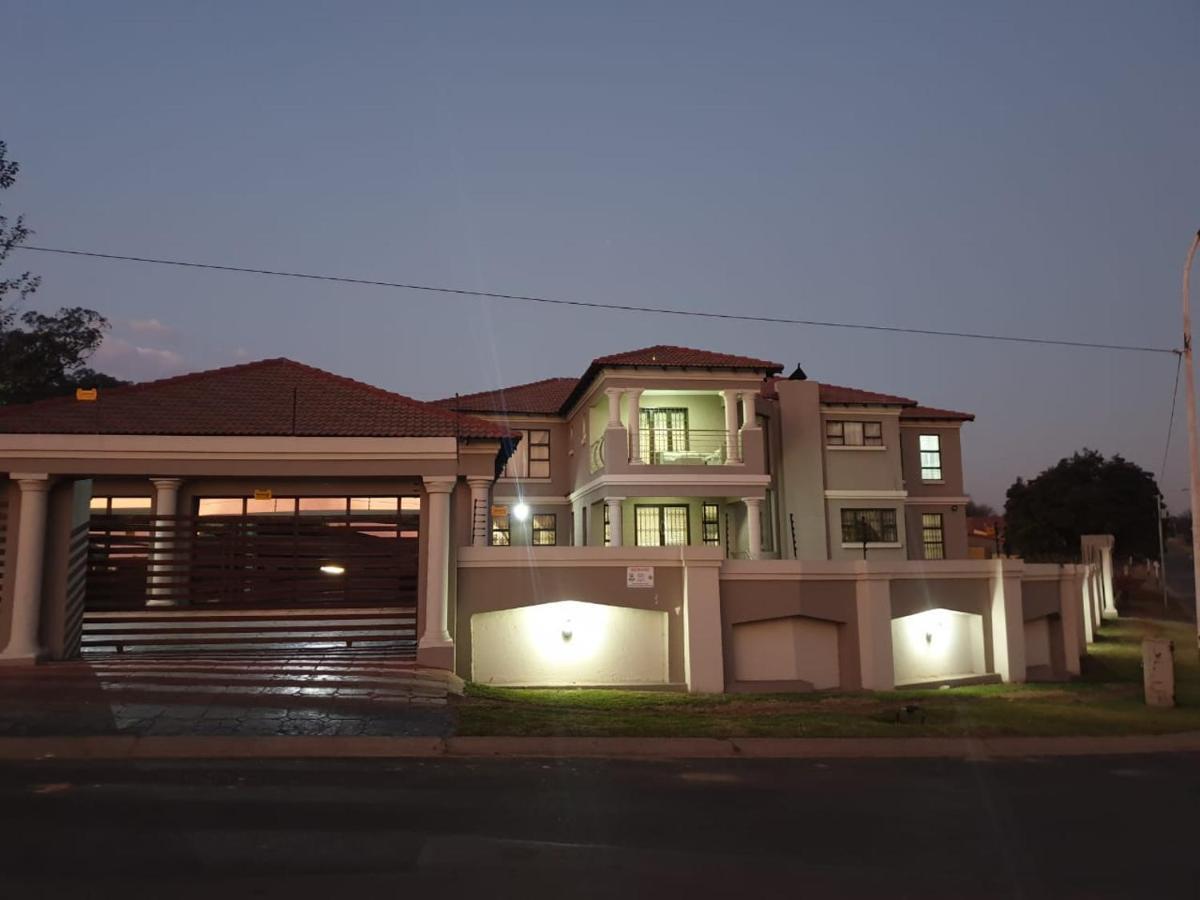 Angelocean Guest House Witbank Dış mekan fotoğraf
